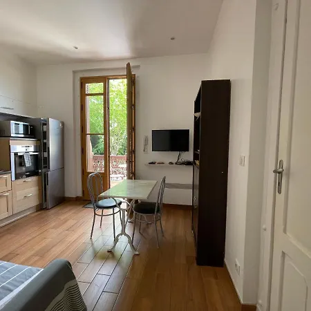 Appartement Avec Terrasse Et Parking A - Fr-1-420-138 Arcachon